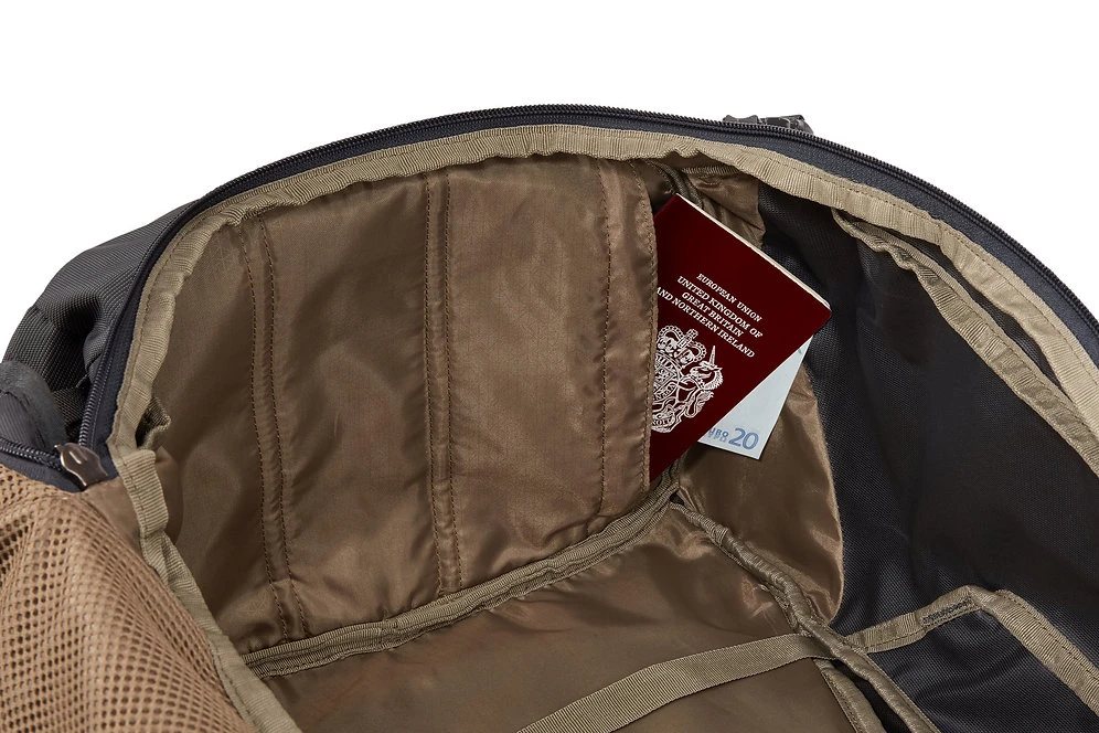 Thule Landmark 70L Women's Backpacking Pack 5 Thule Landmark 70L Women's Backpacking Pack - Image 5