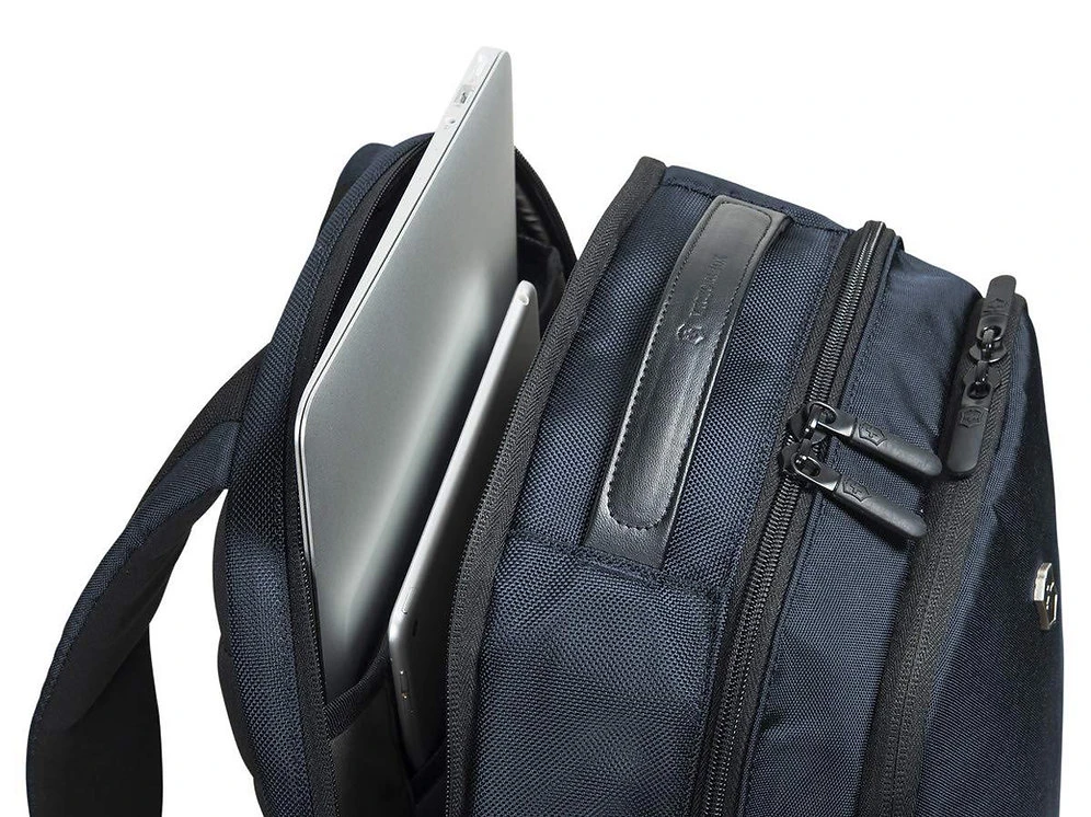 Victorinox Altmont Professional Essentials Laptop Backpack 15 Victorinox Altmont Professional Essentials Laptop Backpack - Image 15