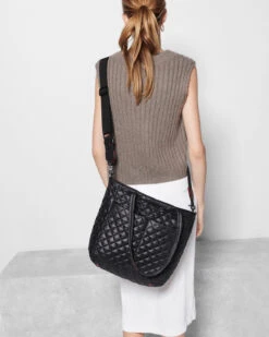 Black Metro Quatro Tote -Best Bags Store AW21 Aug 1307X1744 OnFig 1