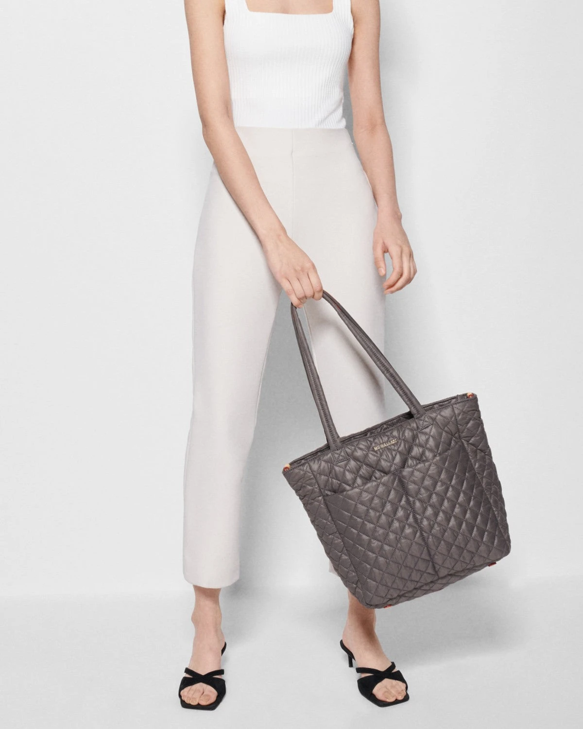 Magnet Metro Quatro Tote 5 Magnet Metro Quatro Tote - Image 5