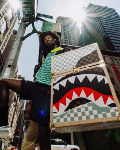 SPRAYGROUND UNSTOPPABLE ENDEAVORS II CHATURANGA SHARK 1900 BACKPACK -Best Bags Store B5878 1 1