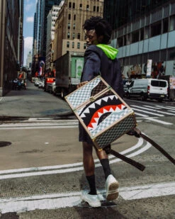 SPRAYGROUND UNSTOPPABLE ENDEAVORS II CHATURANGA SHARK 1900 BACKPACK -Best Bags Store B5878 2 1